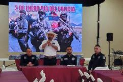 Alcalde Iván Ochoa celebra el Día del Policía con entrega de uniformes tácticos en Nava