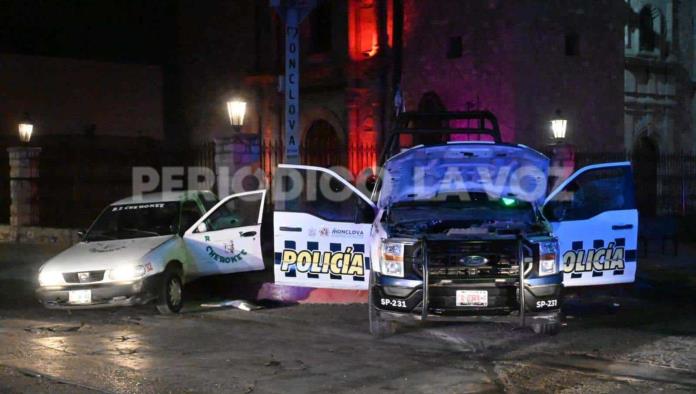 Chocan a patrulla; tres policías heridos