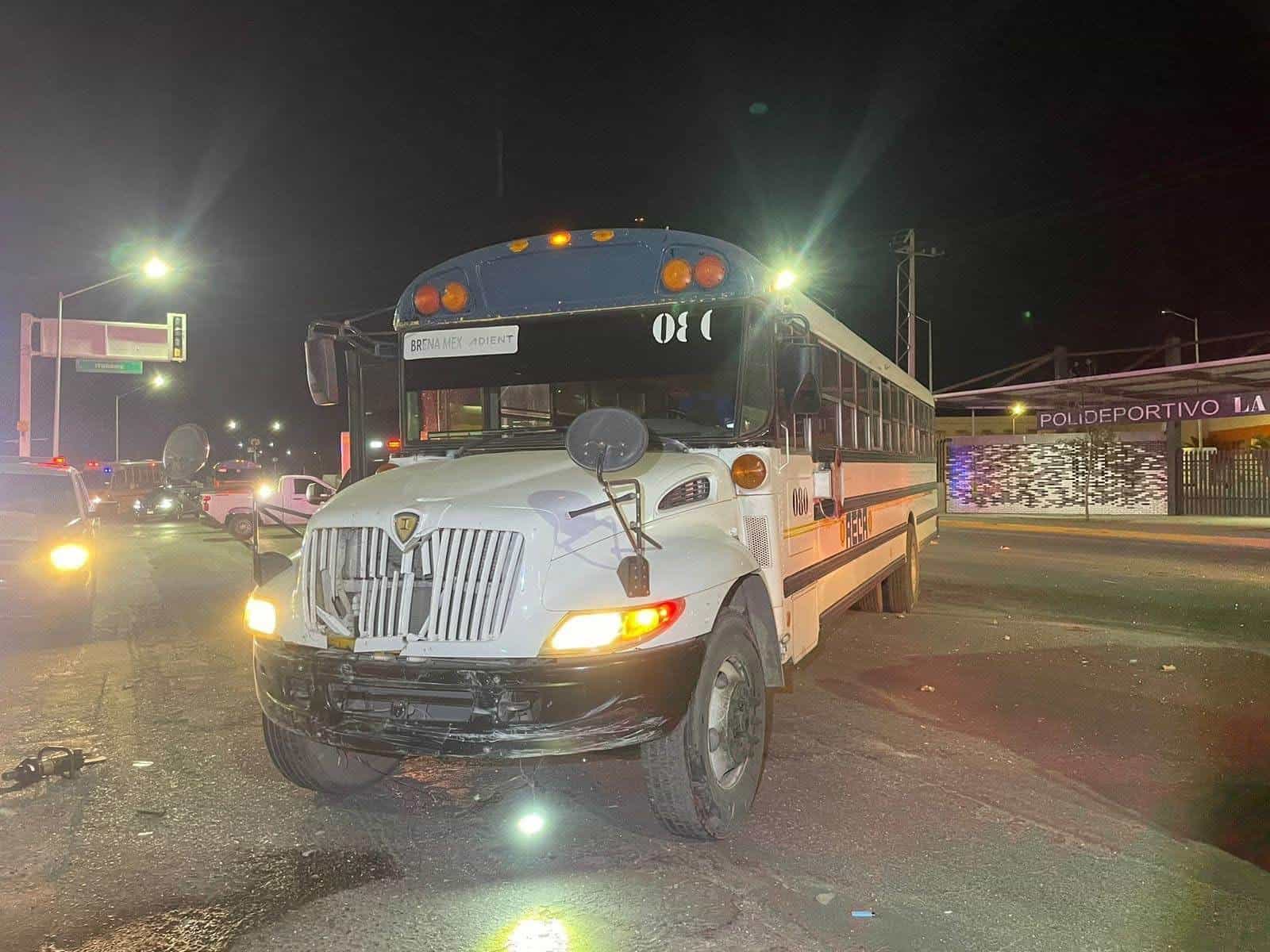 Deja choque a taxista herido