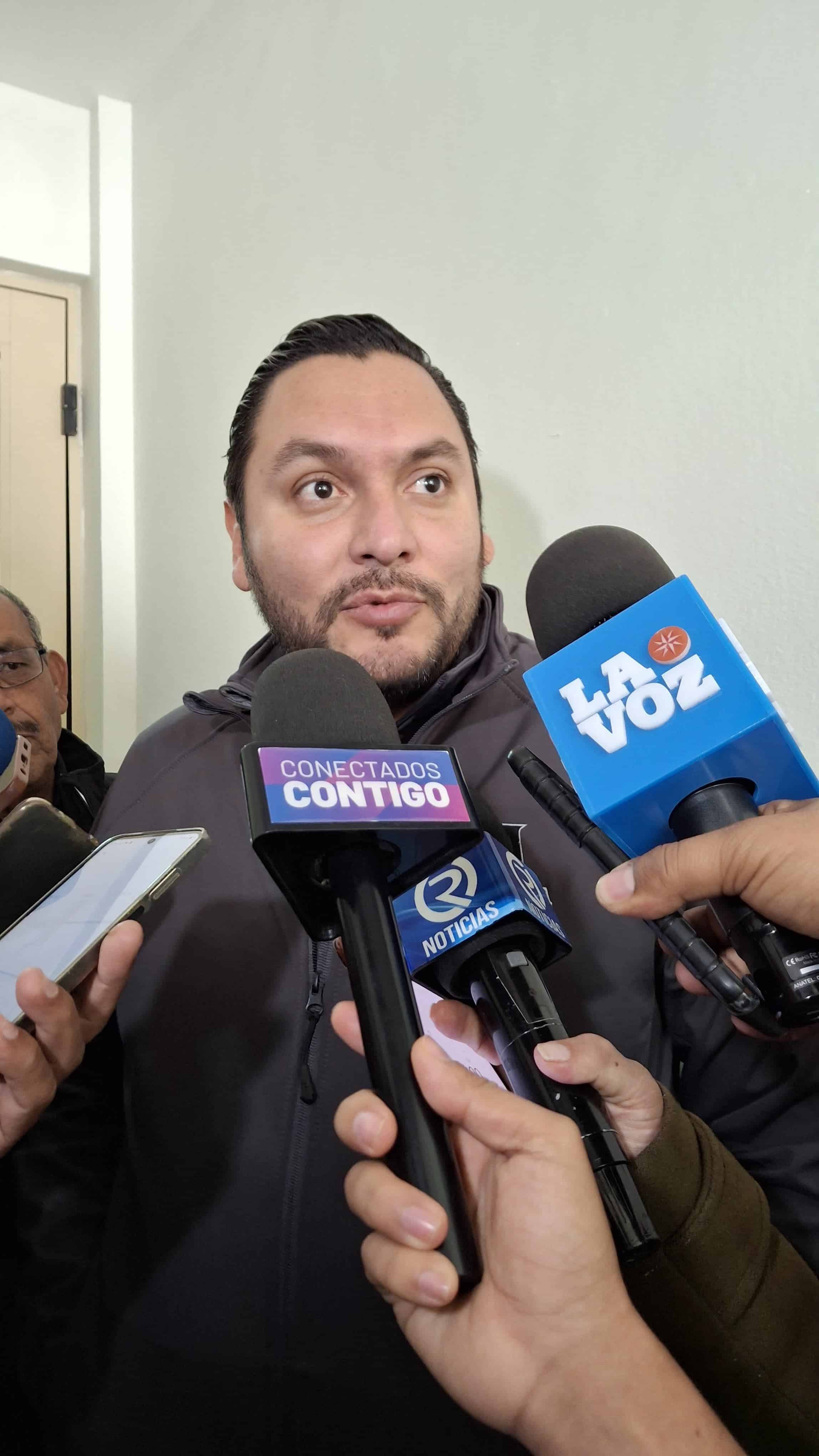 Carlos Villareal Pérez, alcalde.