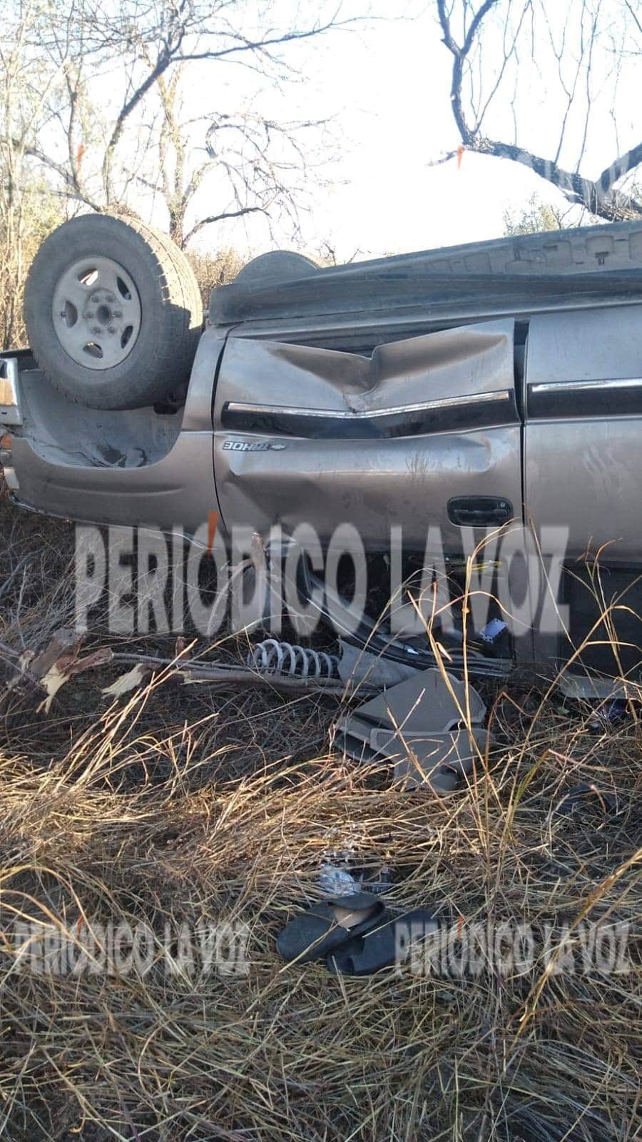 Se registra volcadura en la carretera Allende-Nva Rosita