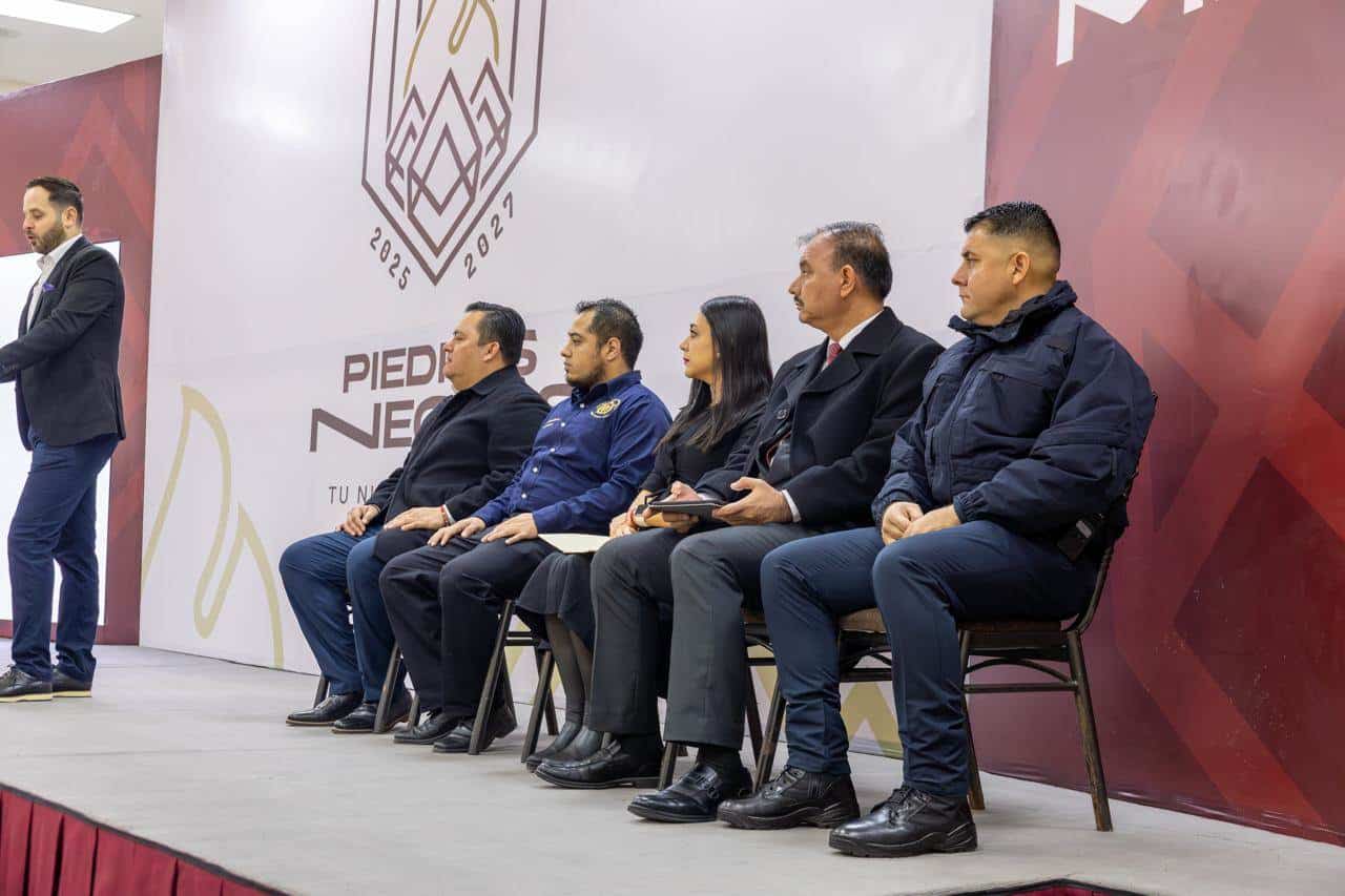 Jacobo Rodríguez Anuncia Iniciativas de Salud Durante Conferencia Matutina