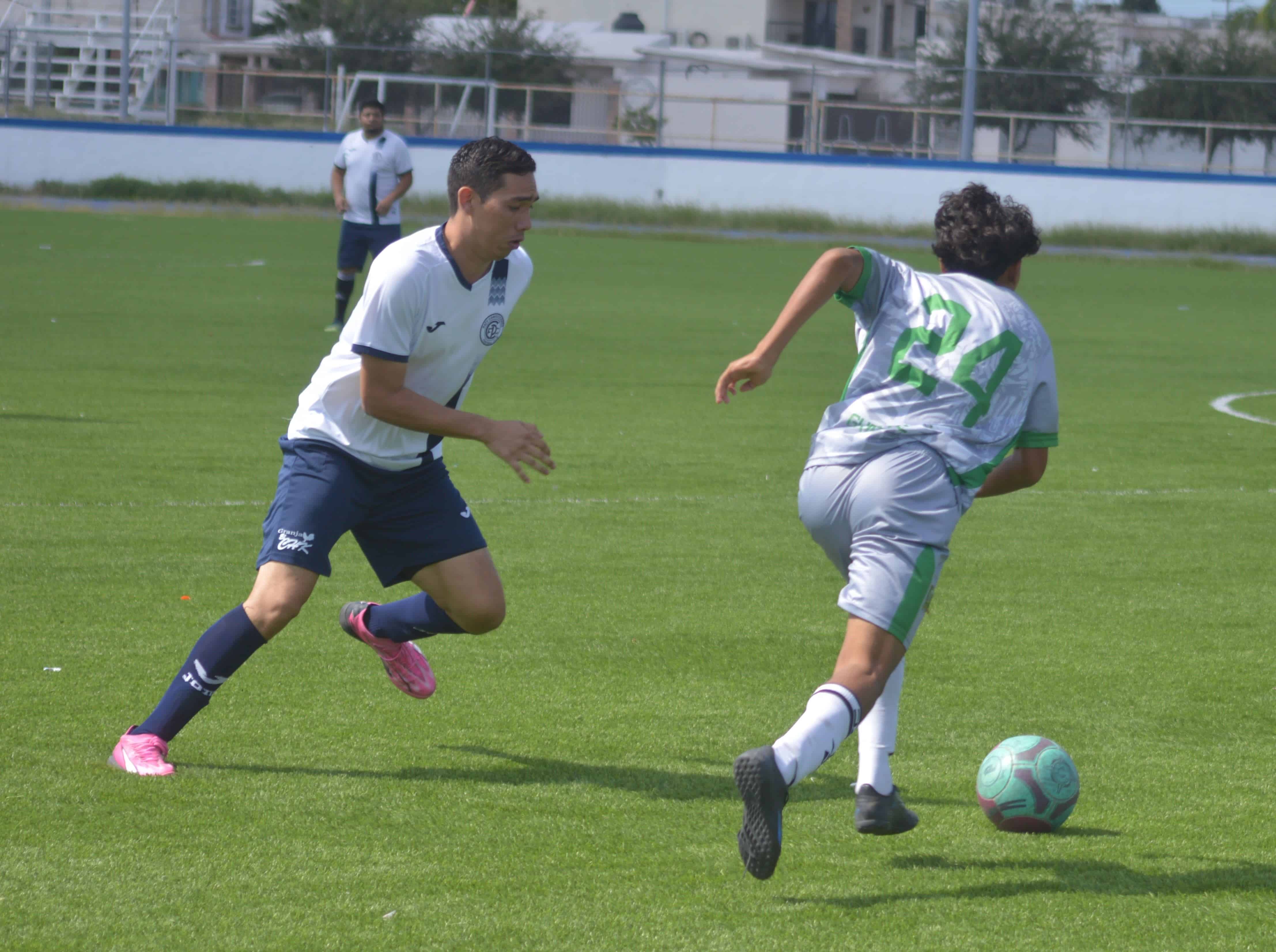 Paty Confecciones avanzó a la semifinal con un sufrido triunfo sobre Deportivo Torres.