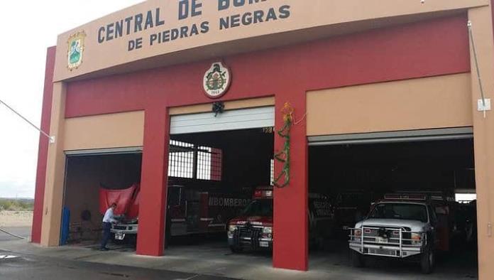 Bomberos Trabaja Solo con DOS UNIDADES para Atender Reportes de la Población