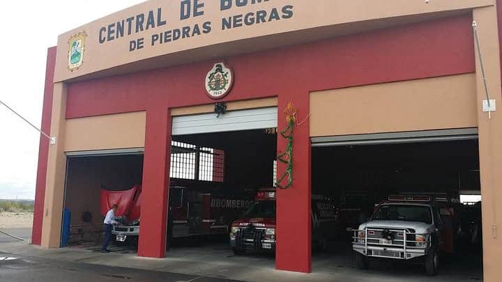 Bomberos Trabaja Solo con DOS UNIDADES para Atender Reportes de la Población