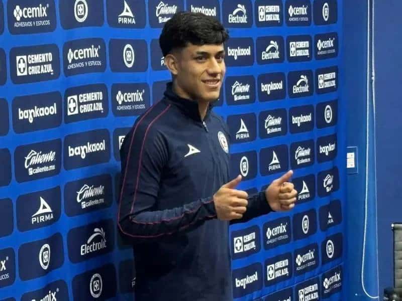 Omar Campos asegura que llega a Cruz Azul para buscar el título.
