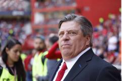 Miguel Herrera es nuevo técnico de la Selección de Costa Rica; "muchos éxitos profe"