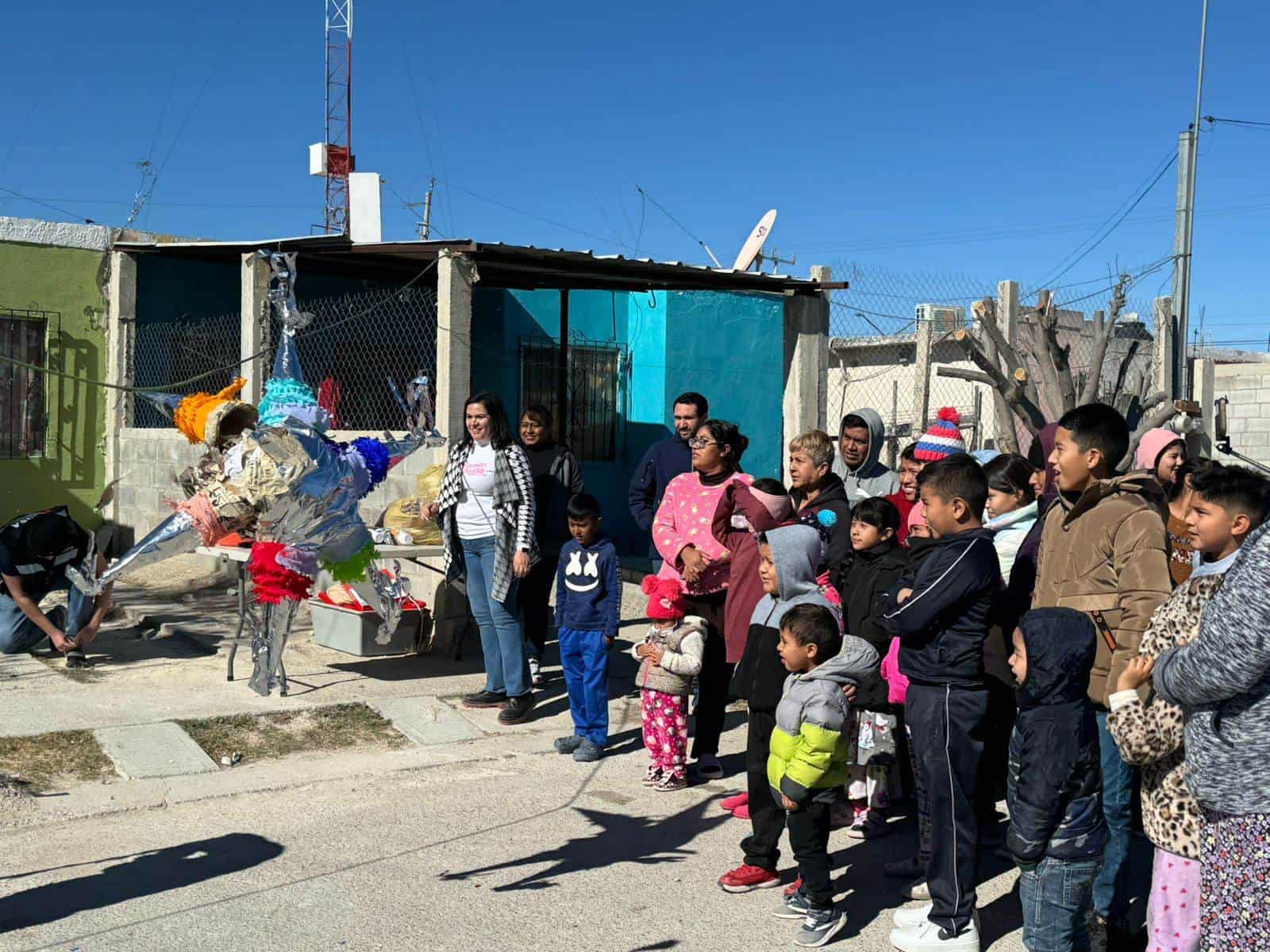 Celebran el Día de Reyes con alegría en Ciudad Acuña: Regalos y sorpresas para los niños