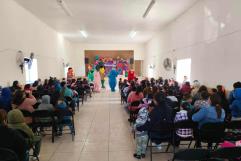 Celebran Día de Reyes con familias de Río Bravo