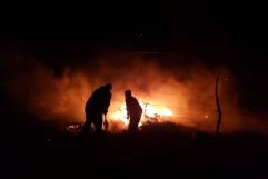 Combaten bomberos múltiples incendios en Allende