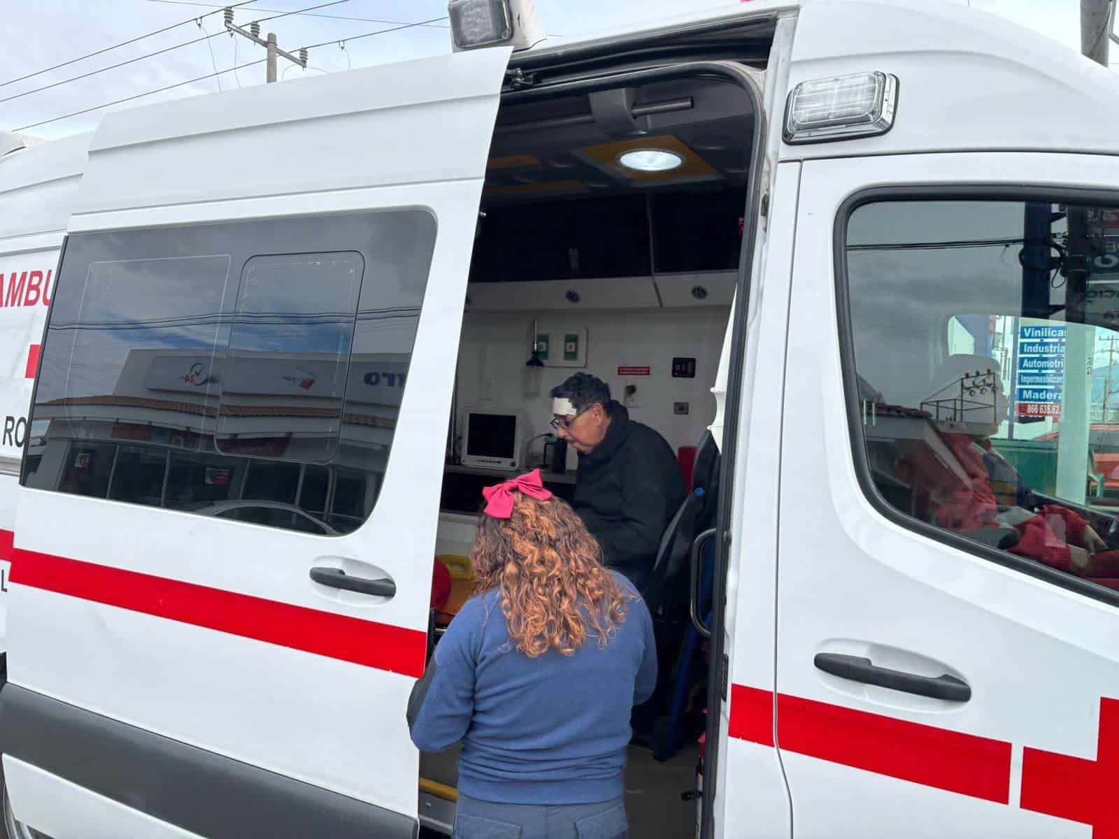 Se hace ´alcancía´ por pasarse luz roja