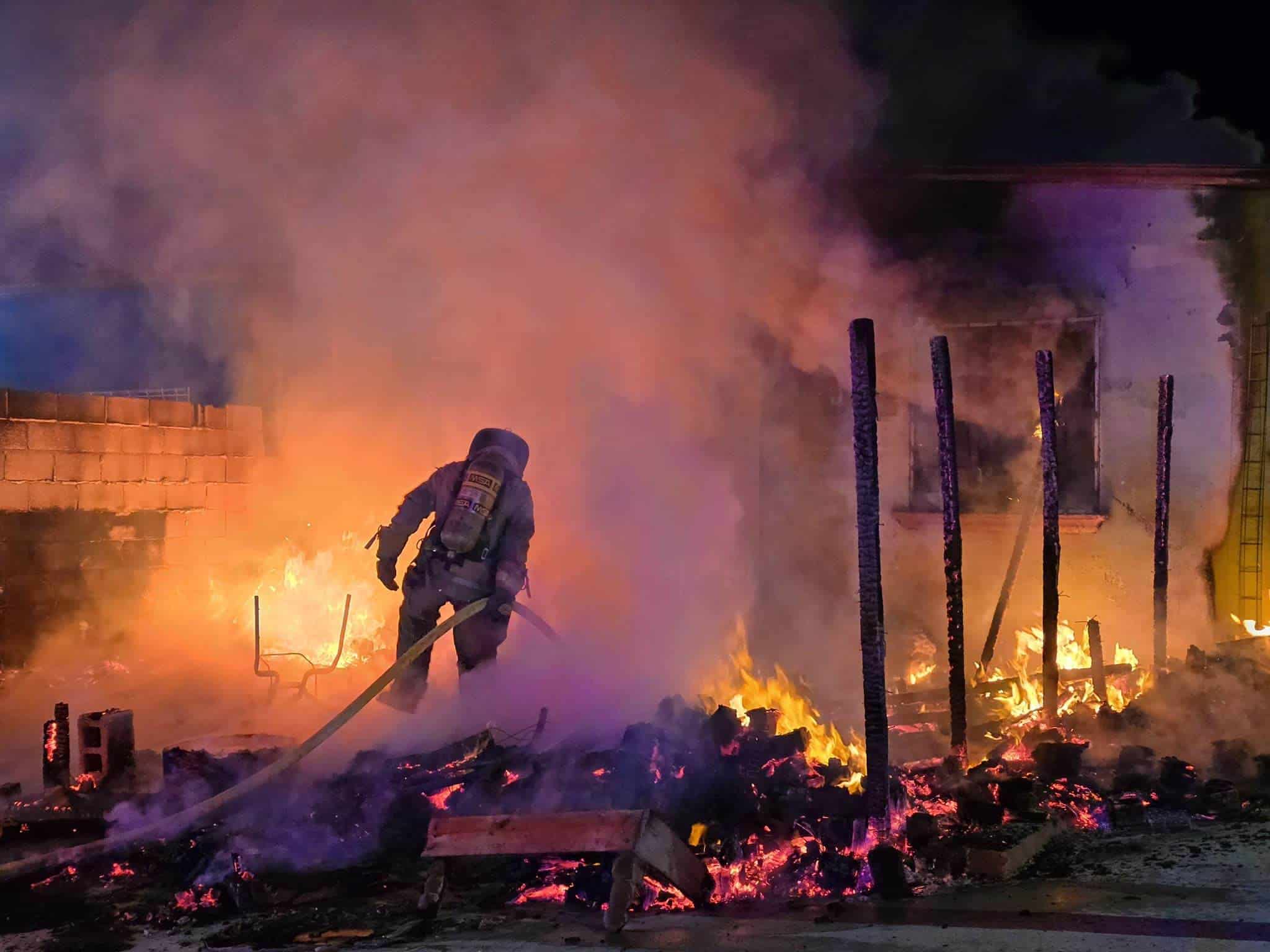 Se incendia casa por corto circuito