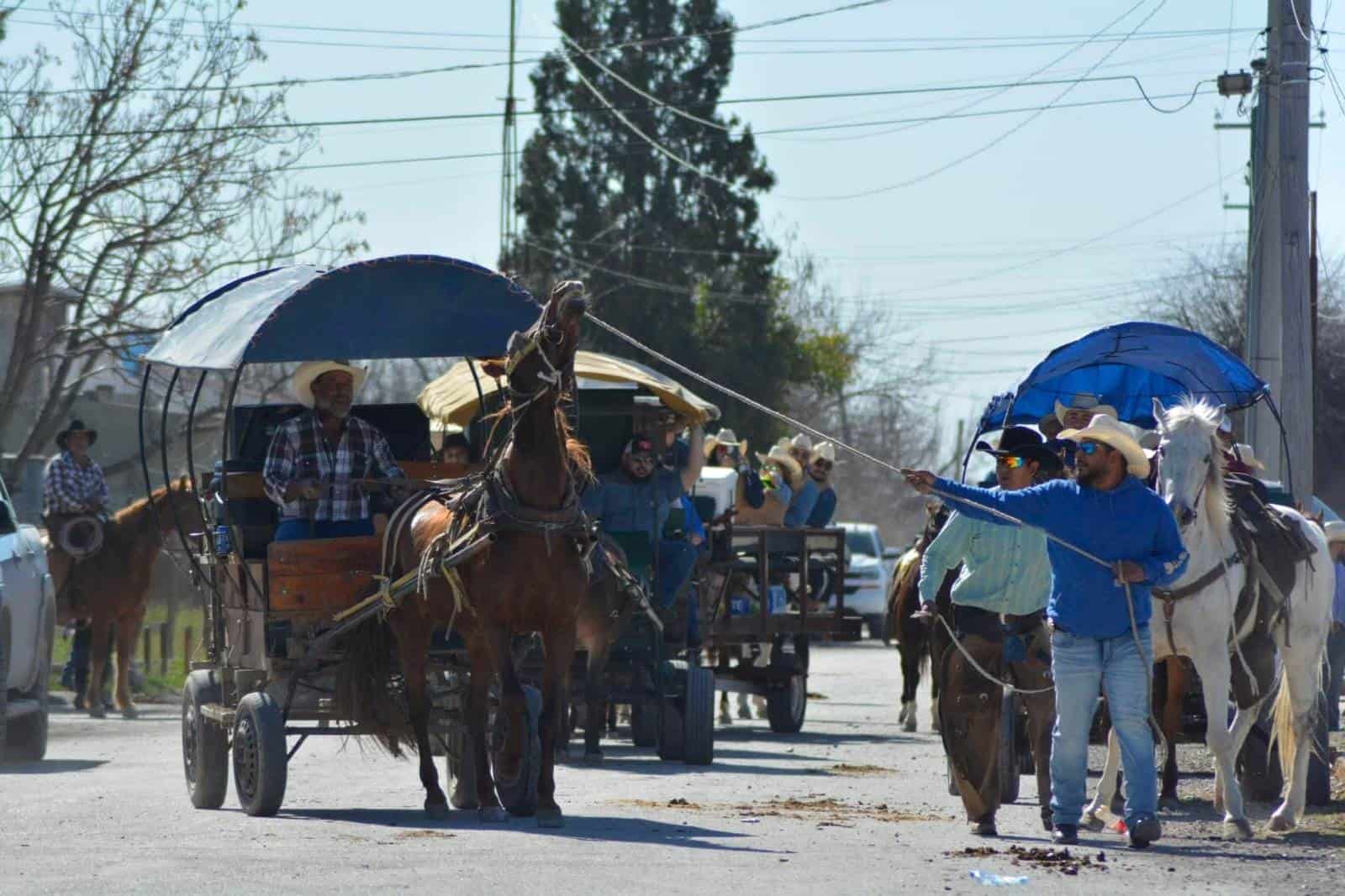 Todo listo para la Cabalgata de Zaragoza 2025