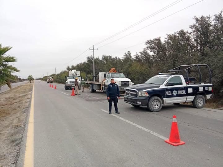 Denuncian daños recurrentes por autobuses en rancho ganadero