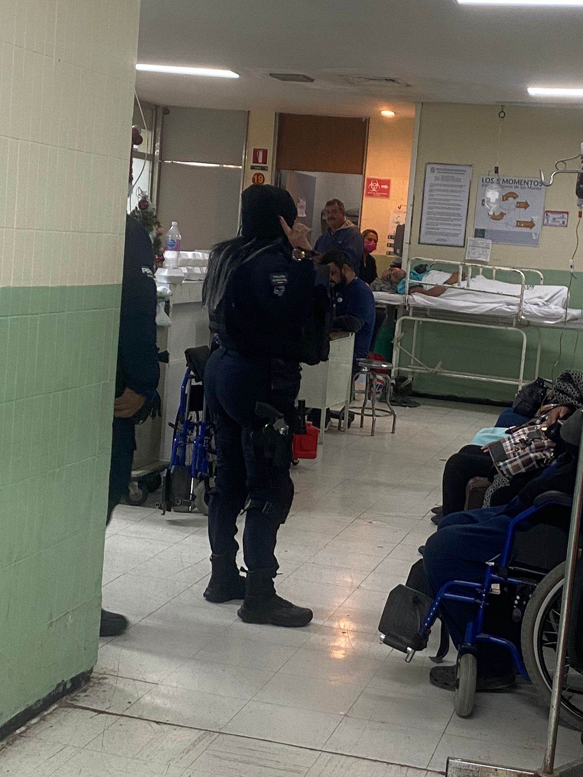 REPARTEN PAN Y CAFÉ A FAMILIARES DE PACIENTES DEL IMSS