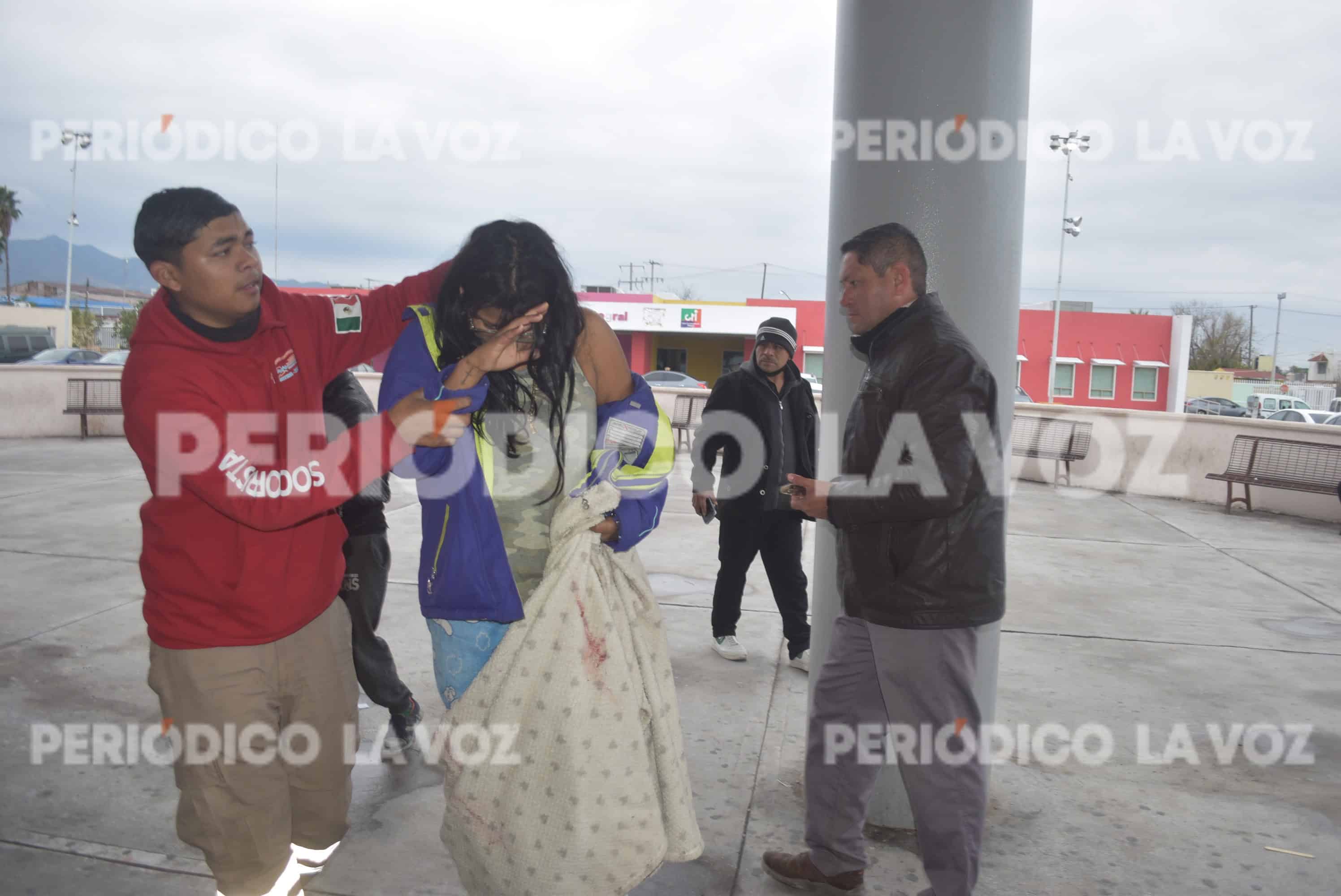 Rescatan a mujer herida de la cabeza