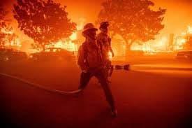 Mexicanos entre los damnificados por incendios en California