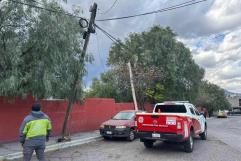 Deja viento y lluvia daños en la capital