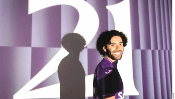 Presentan a Chino Huerta en el Anderlecht de Bélgica 