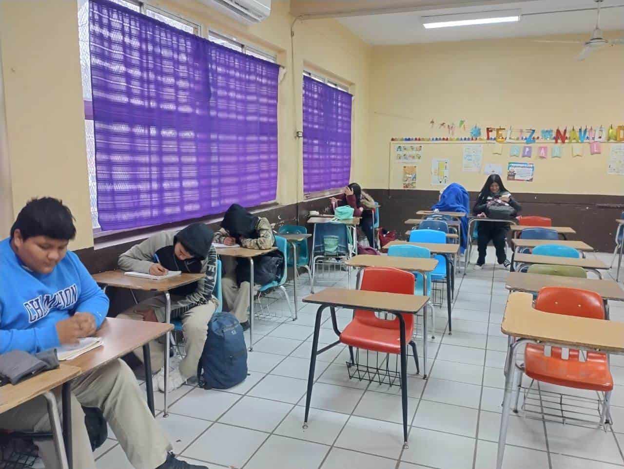 Temperaturas extremas retrasan regreso a clases en Acuña