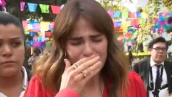 Karla Souza llora tras perder casa por incendio en California