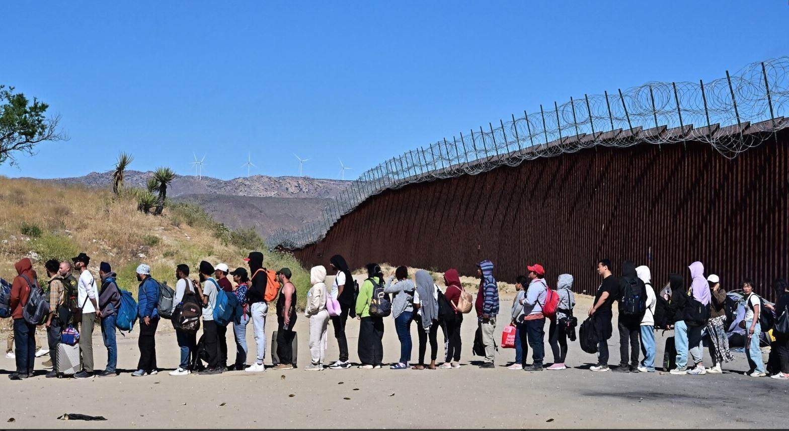 Donald Trump, reiteró su postura de endurecer las políticas migratorias.
