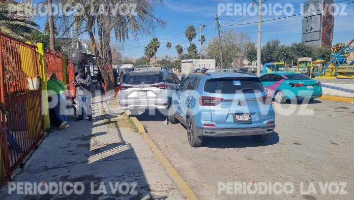 Sube troca al camellón