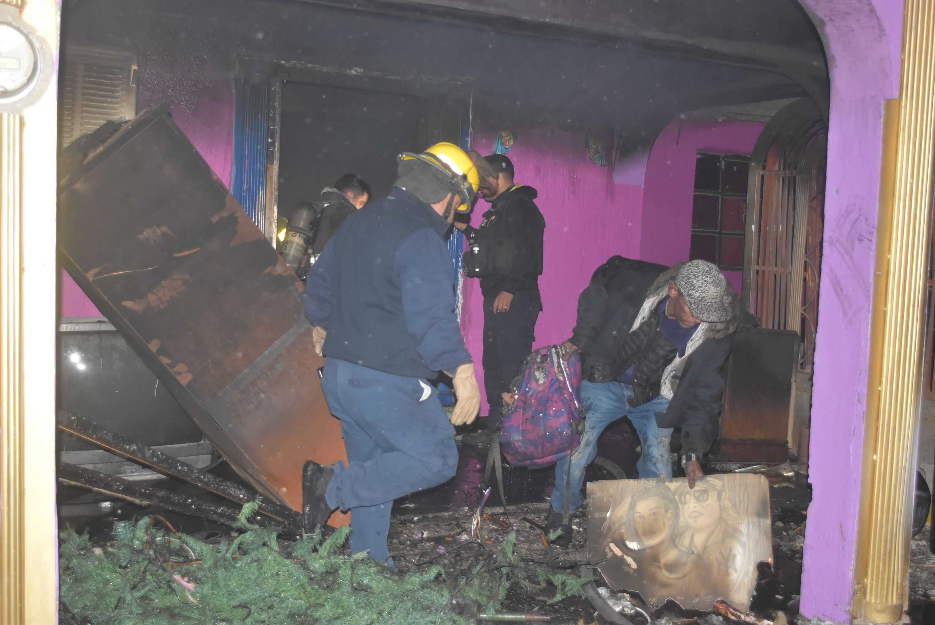 Incendio consume casa en la Hipódromo