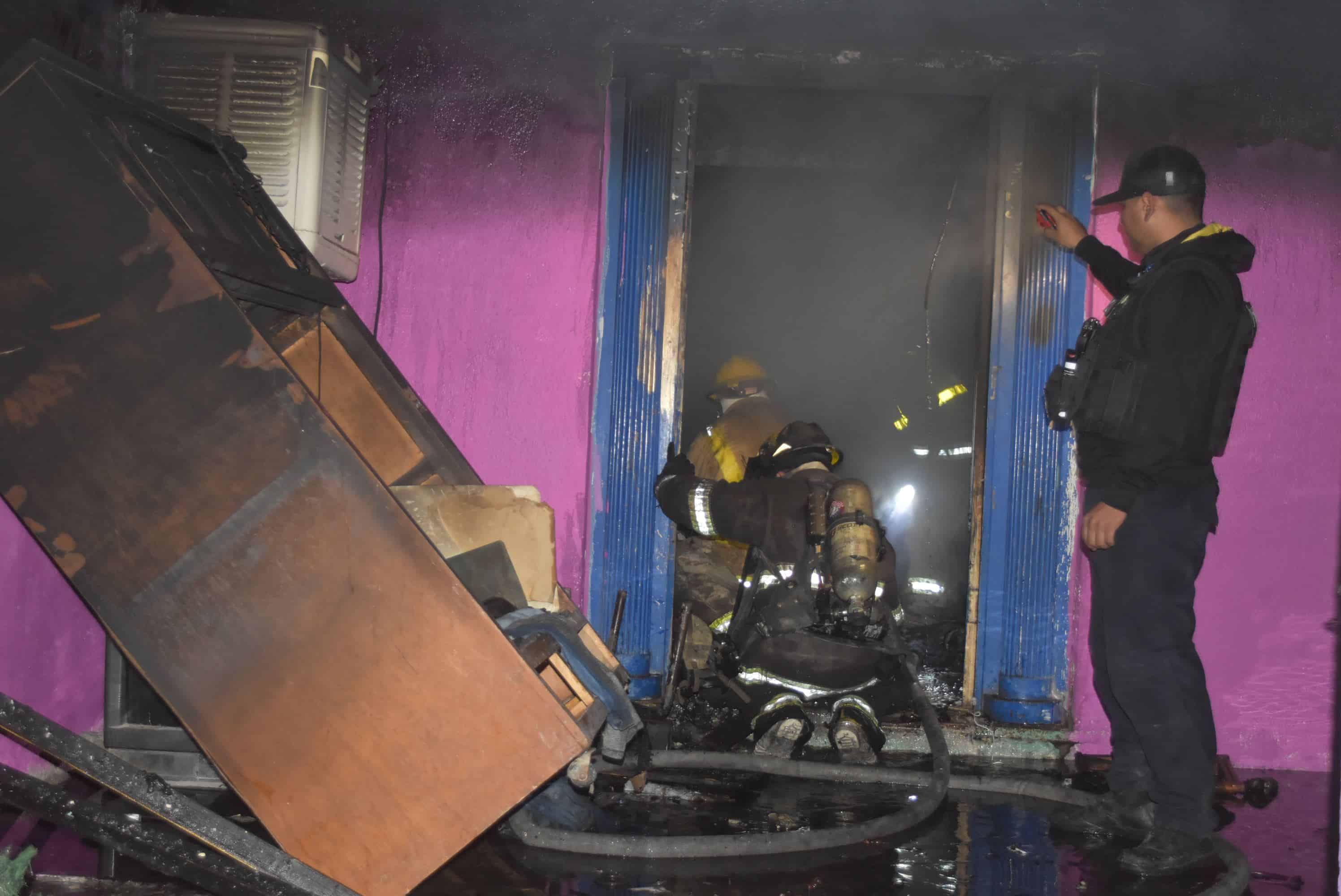 Incendio consume casa en la Hipódromo