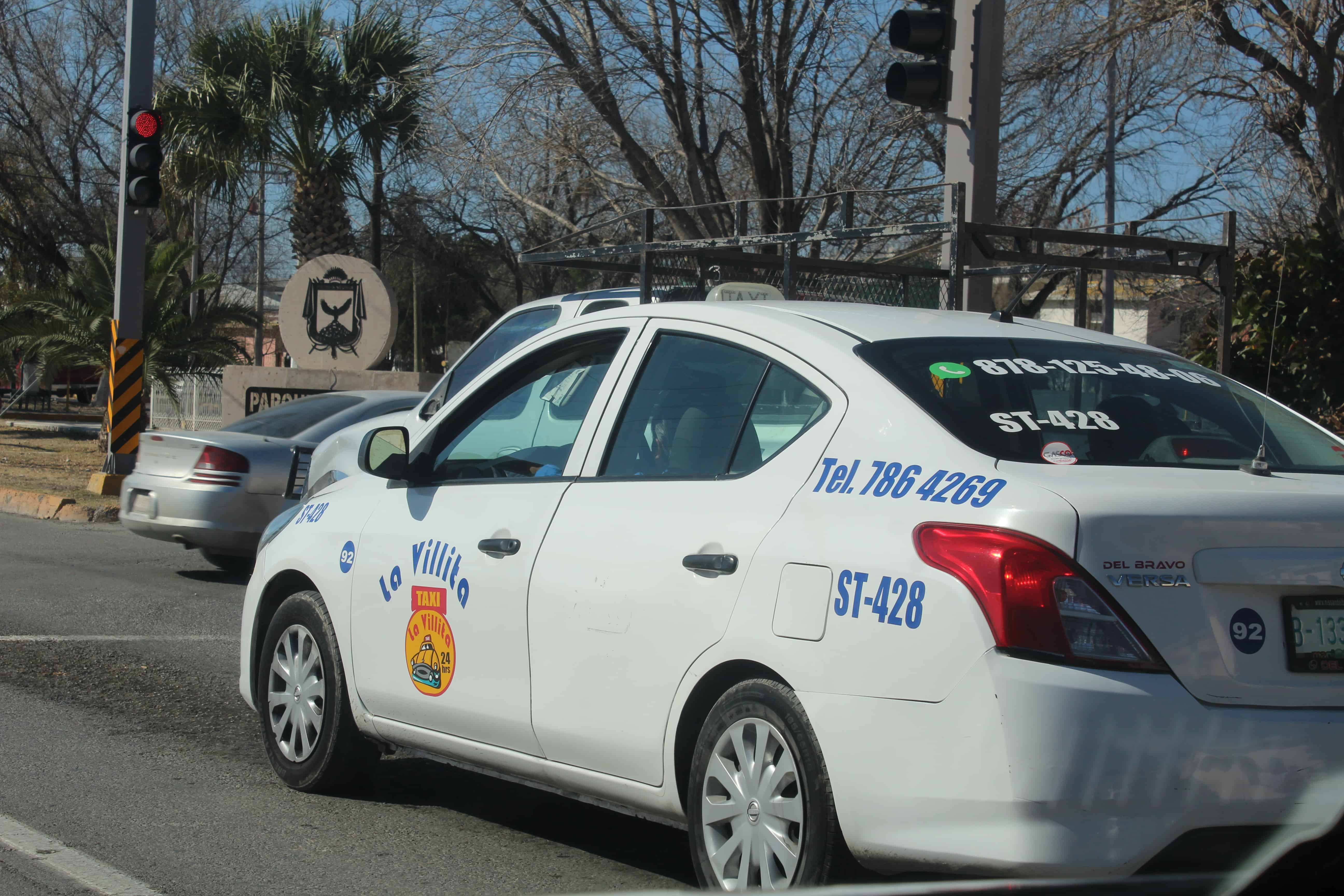 Revisan condiciones de taxis en Piedras Negras