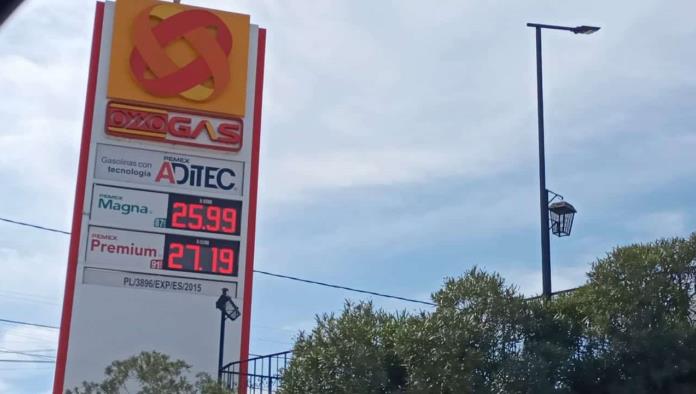 Aumenta gasolina hasta los 26 pesos