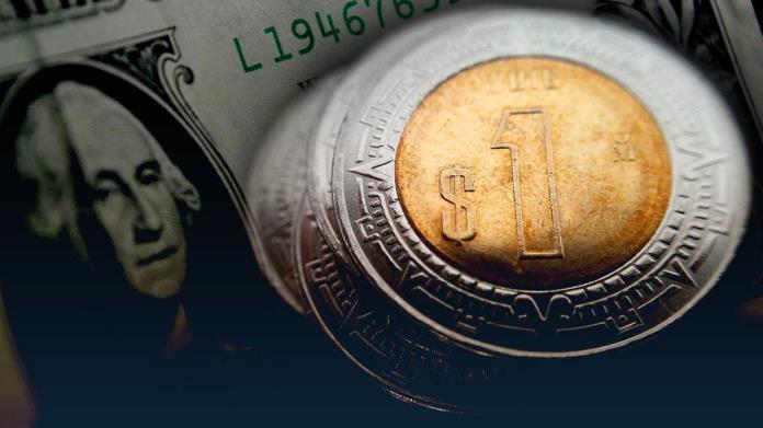 El peso mexicano sufre presiones ante decisiones económicas de EE. UU.