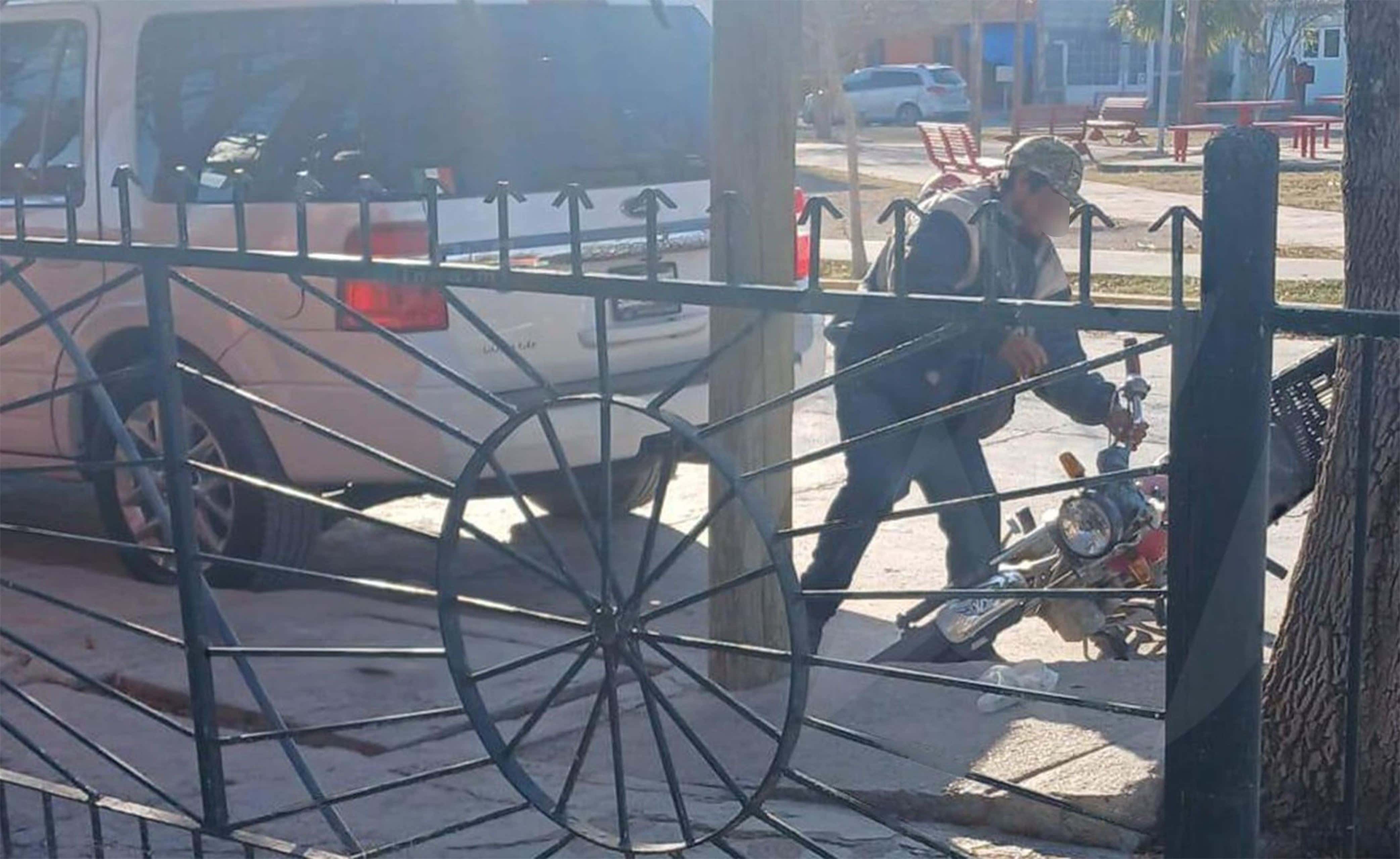 Detienen a Hombre en Intento de Robo de Motocicleta en la Colonia Independencia de Nava