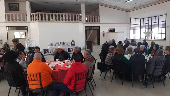 Celebran a Docentes Jubilados en Acuña: Un Reconocimiento a su Trayectoria