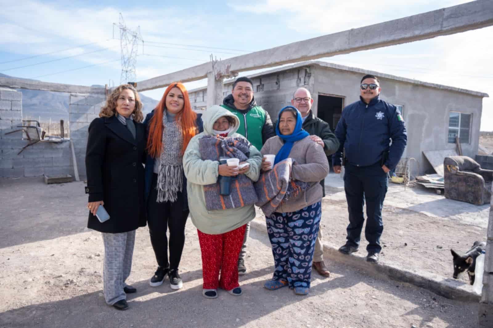 Abrigan Yesica y Manolo a familias vulnerables de Castaños.
