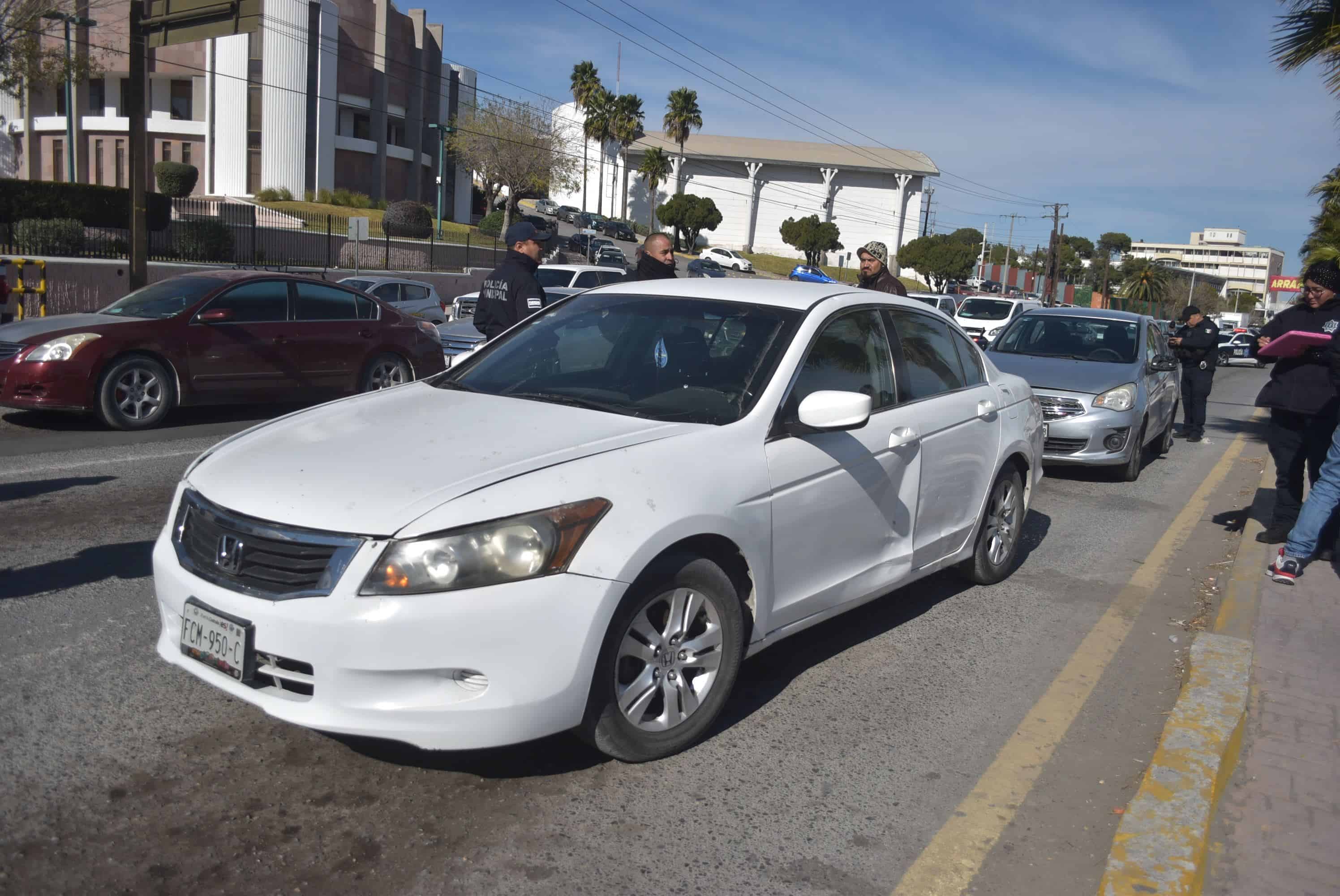 Colapsa mujer tras accidente