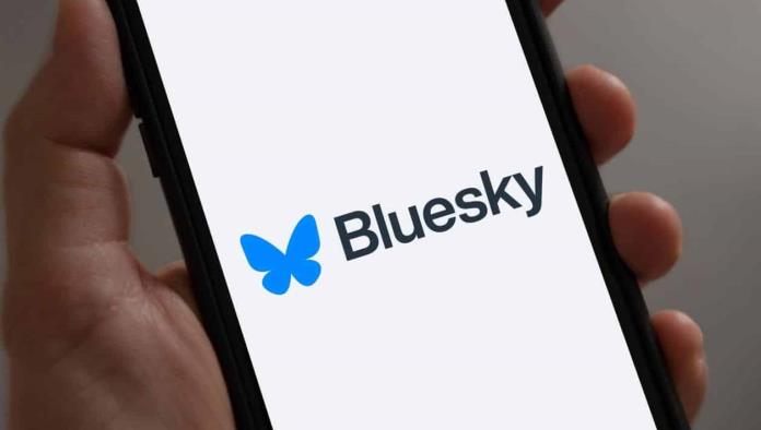 Éxodo en X: Usuarios se mudan a Mastodon y BlueSky