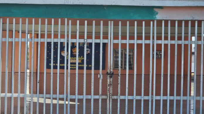 Cierran escuelas Cierran escuelas