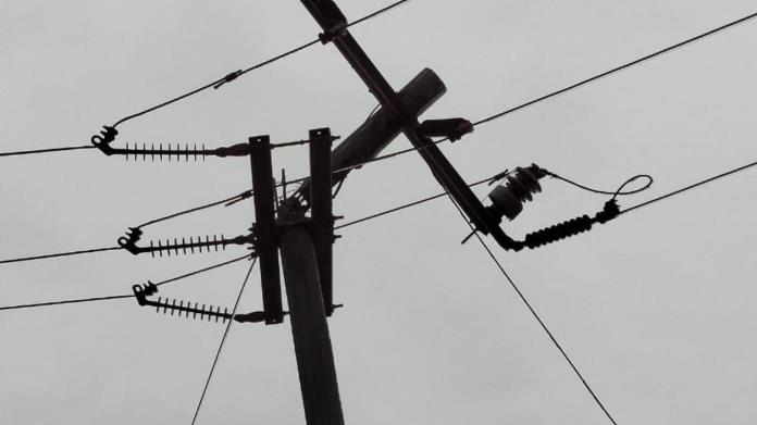 Falla de energía eléctrica provoca falta de agua en varios sectores de Monclova y Frontera Falla de energía eléctrica provoca falta de agua en varios sectores de Monclova y Frontera