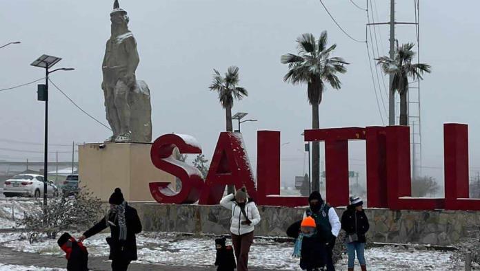 Salen familias "por la foto" a exteriores