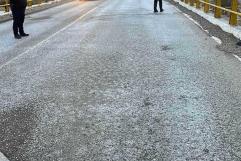 Cierran puentes por hielo en Cinco Manantiales