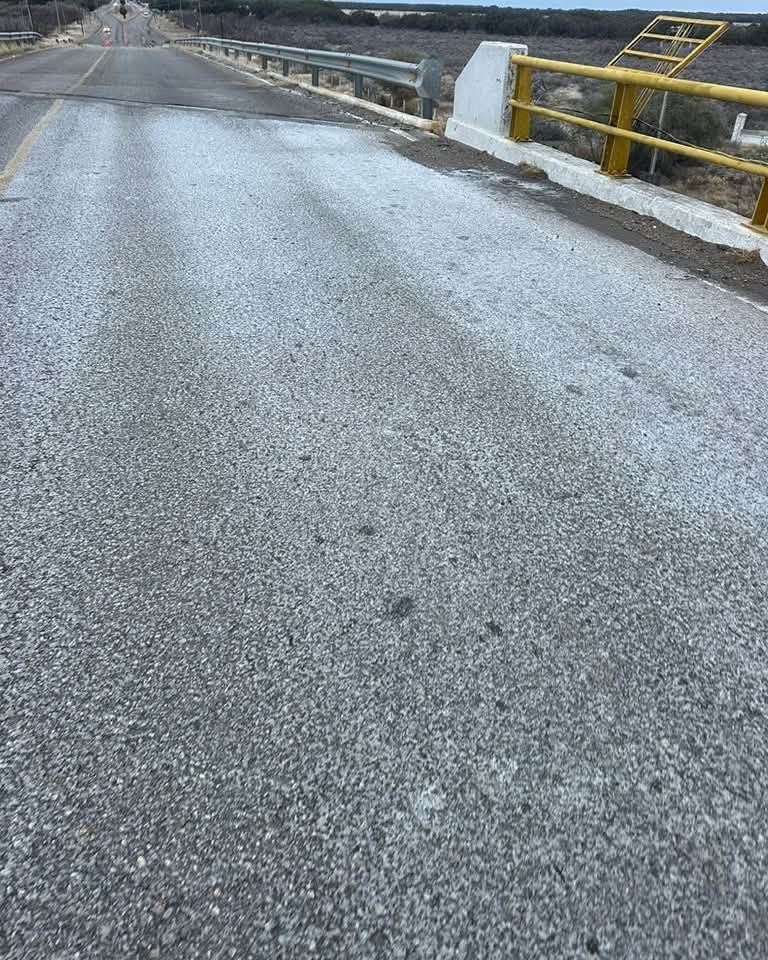 Cierran puentes por hielo en Cinco Manantiales