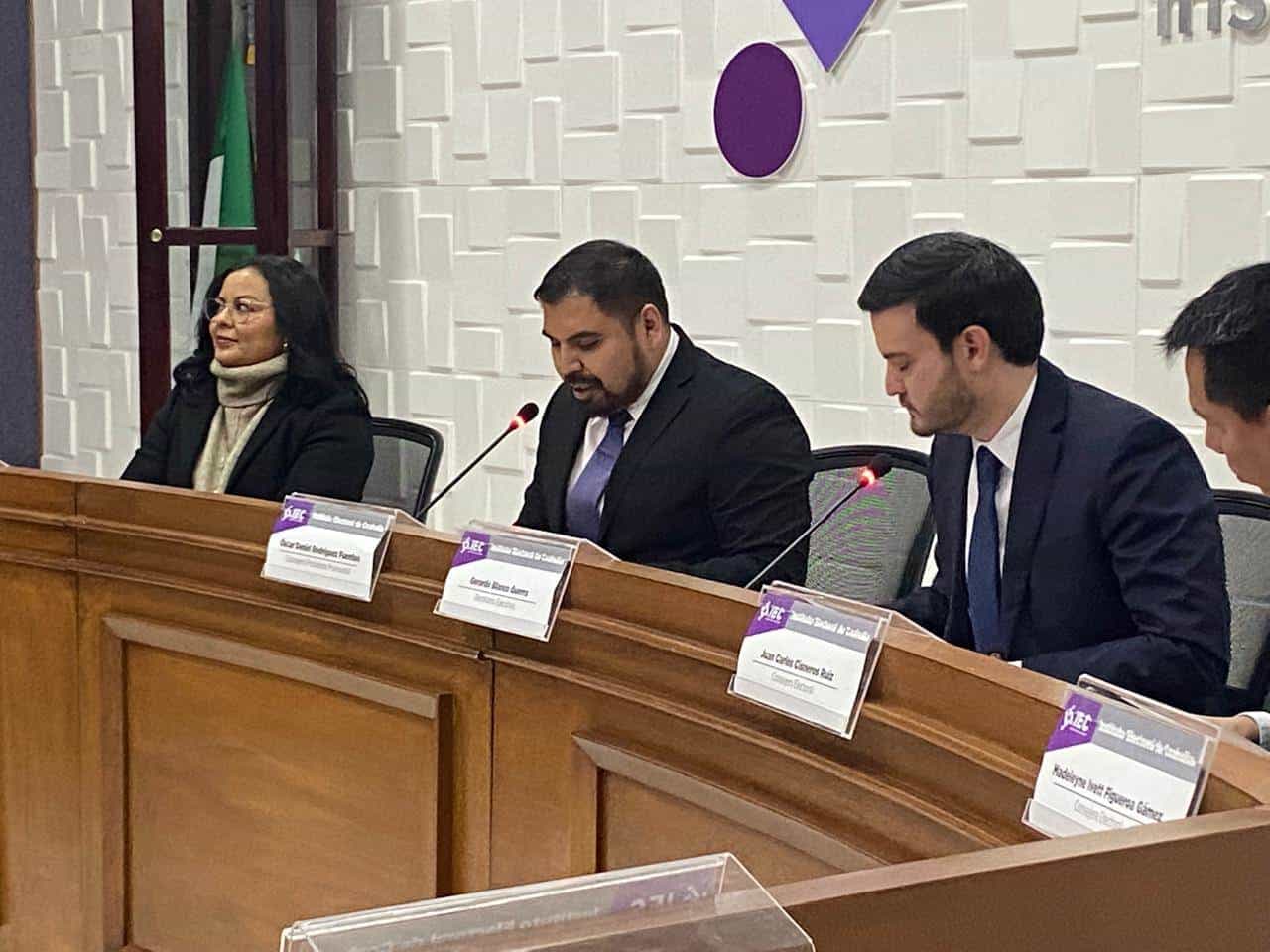 El Consejo General del Instituto Electoral de Coahuila (IEC) aprobó por unanimidad la designación de Óscar Daniel Rodríguez Fuentes como Presidente Provisional.