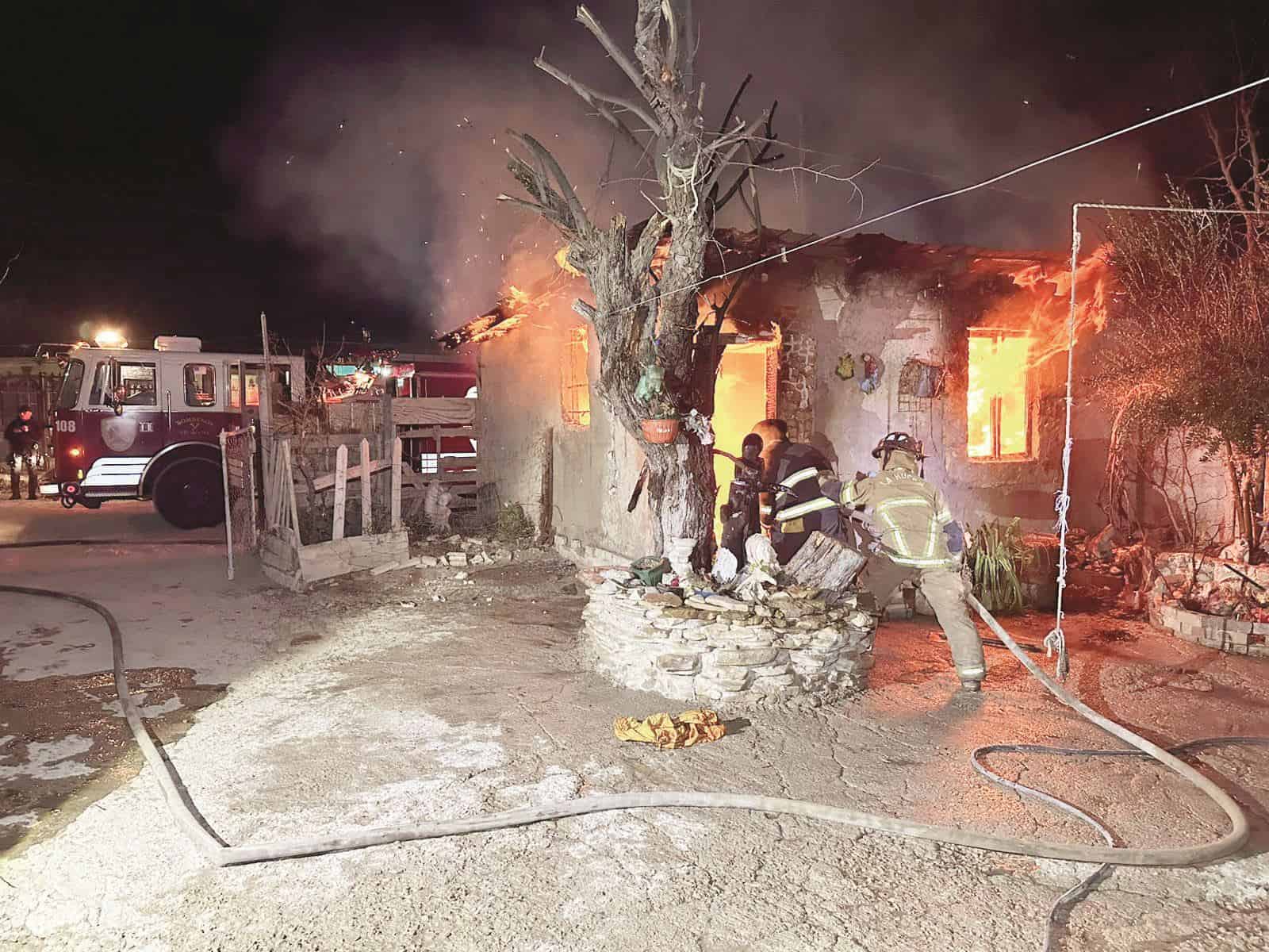 Consume incendio capilla de la Santa Muerte