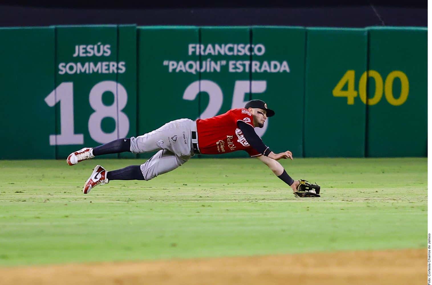 El balk que nadie vio en el juego 2 de la Serie Final 