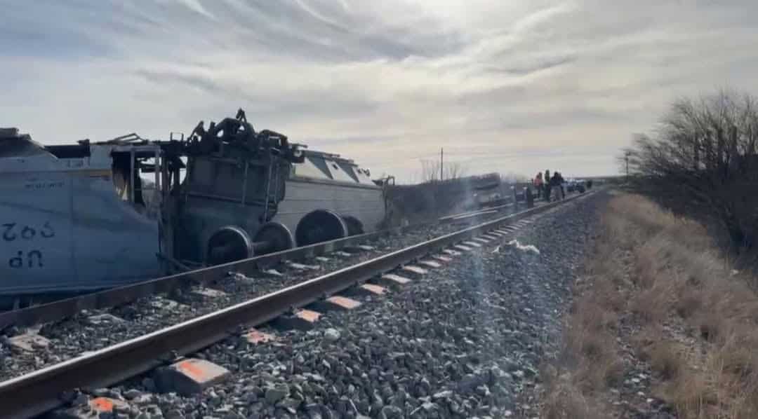 Descarrilamiento de tren afecta operaciones en Nava