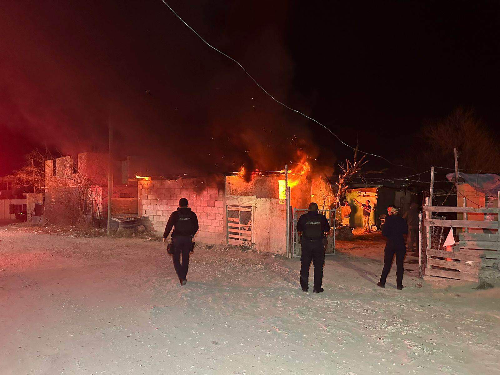 Incendio en Ciudad Acuña: Capilla de la Santa Muerte sufre graves daños por descuido