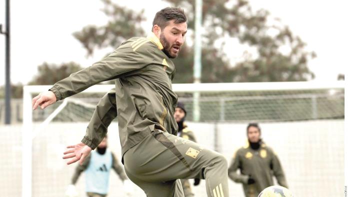 Gignac inicia rehabilitación; estaría fuera de 2 a 3 semanas 