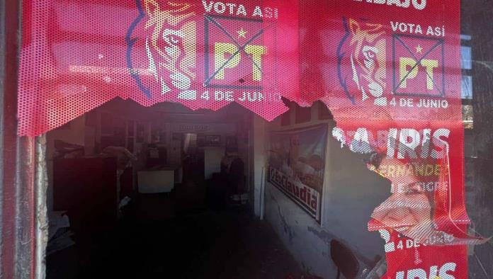 También vandalizan instalaciones de Morena en Monclova