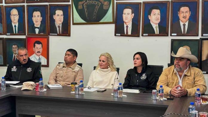Encabeza Laura Jiménez 1ª. Reunión de Seguridad Encabeza Laura Jiménez 1ª. Reunión de Seguridad